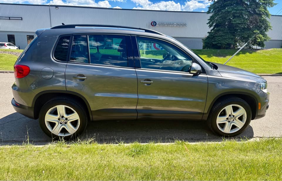 2016 Volkswagen Tiguan photo 3