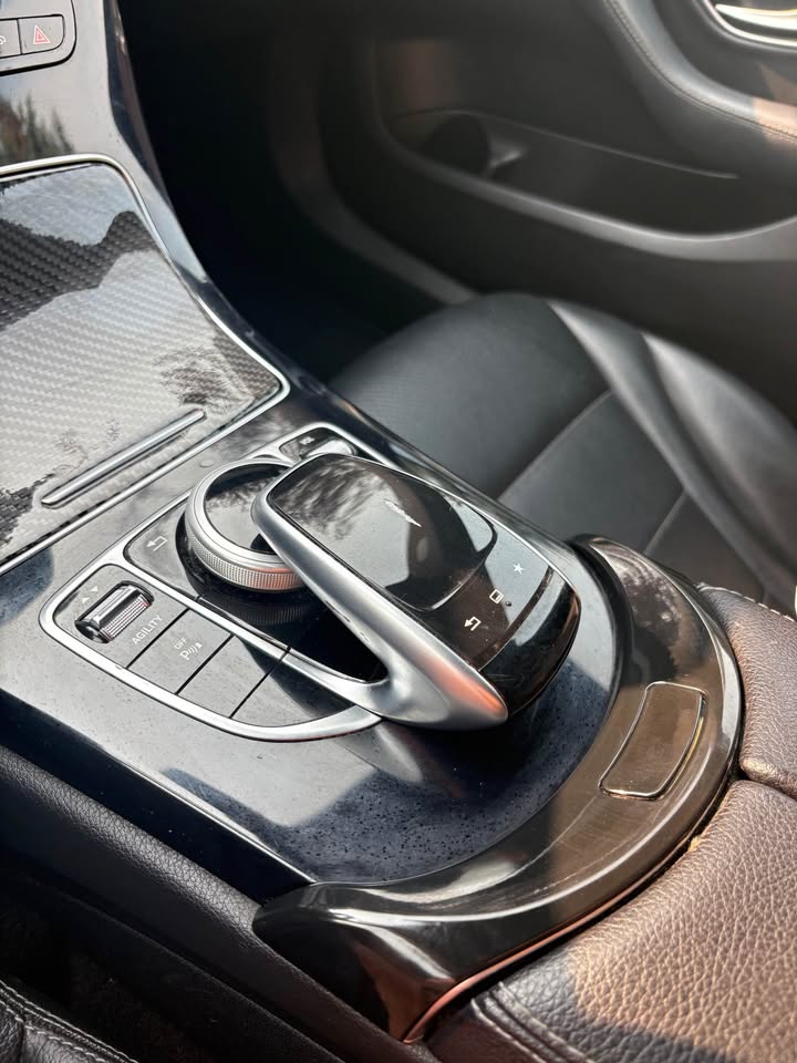 2015 Mercedes-Benz C300 photo 7